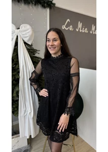 Tüllös ujjú csipke ruha 