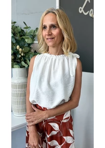 Kinga húzott nyakú felső 