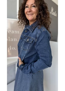 Nagyméretes farmerdzseki