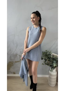 Ujjatlan kötött mini ruha