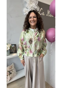 Romantikus könnyű dzseki